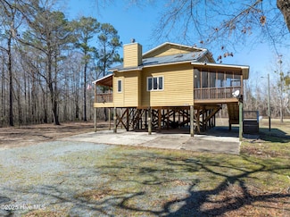 106 River Bend Dr, Burgaw, NC 28425