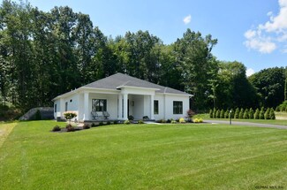 3 Steeple View Dr, Albany, NY 12211
