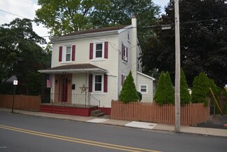 488 Shakespeare Ave, Milton, PA 17847