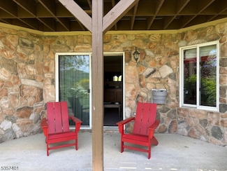 2 Chamonix Dr Unit 107, Vernon, NJ 07462