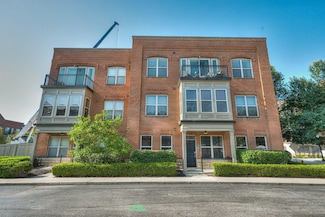 962 Perry St, Columbus, OH 43215