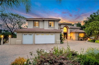 9420 Oak Leaf Dr, Chatsworth, CA 91311