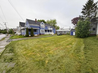 8 Summer St, Waterville, ME 04901