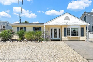 20 Gregg Dr, Manahawkin, NJ 08050