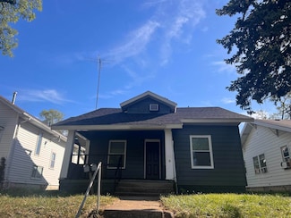 2004 S Walnut St, Muncie, IN 47302