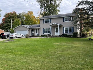 3155 Oak Dr, Bucyrus, OH 44820