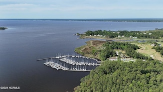 1101 Harbour Pointe Dr, Fairfield Harbour, NC 28560