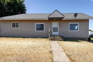 208 2nd St, Lacrosse, WA 99143