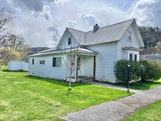 911 5th Ave, Marlinton, WV 24954