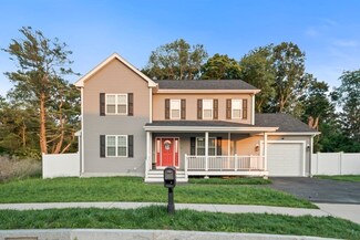 6 Vitruvian Ln, Tiverton, RI 02878