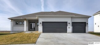 10311 S 105th St, Papillion, NE 68046