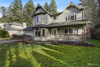 3840 Harbel Dr NE, Bremerton, WA 98310