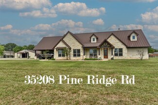 35208 Pine Ridge Rd, Waller, TX 77484