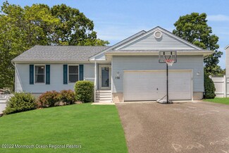 156 Mooring Rd, Manahawkin, NJ 08050