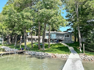 N2645 Pleasant Park Ln, Waupaca, WI 54981