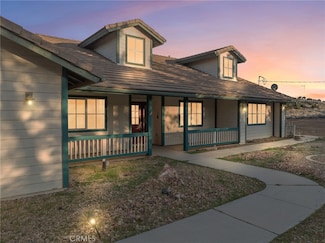 8135 Winmar Rd, Hesperia, CA 92344