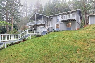 6000 Tunnel Loop Rd, Grants Pass, OR 97526