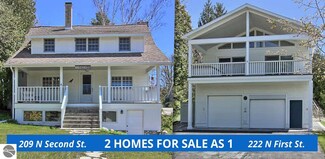 222 N 1st St, Leland, MI 49654
