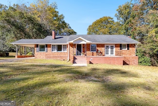 161 Lakeview Dr, Roanoke, AL 36274