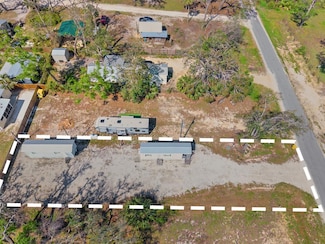 606 SE 2nd St, Steinhatchee, FL 32359