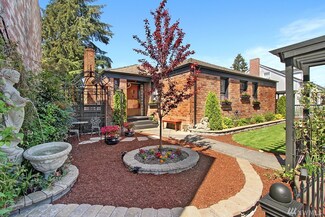 207 5th Ave N, Edmonds, WA 98020