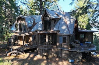 8750 Wilder Ridge Rd, Garberville, CA 95542