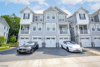 124 Sequoia Dr, Cedar Grove, NJ 07009