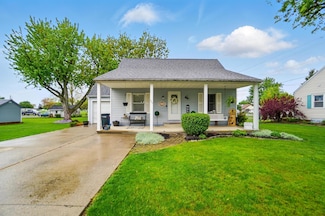 409 S Pine St, Wapakoneta, OH 45895