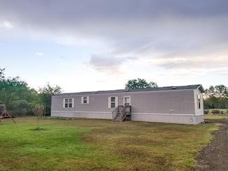 19645 Nordt Rd Unit B, Damon, TX 77430