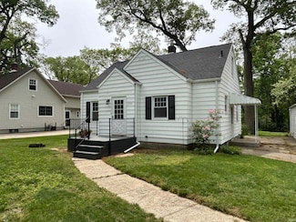 3534 Oakcrest Dr, South Bend, IN 46615