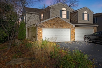 27W274 Jefferson Ct Unit 274, Winfield, IL 60190