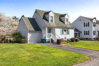 1044 Washington Ave, Lewisburg, PA 17837