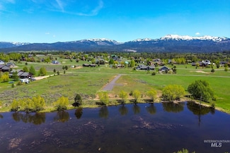 13967 Ramos Ct, McCall, ID 83638