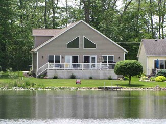3654 N Skinner Lake Dr W, Albion, IN 46701