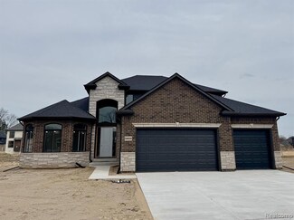 50622 Timberstone Dr, Macomb, MI 48042