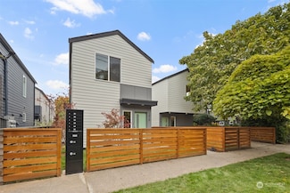 1014 B S Donovan St, Seattle, WA 98108