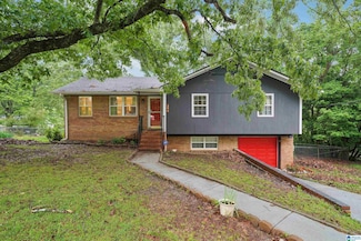 2105 5th St NE, Center Point, AL 35215