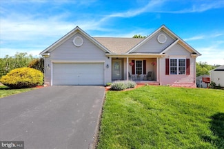 4 Kantner Ln S, Reading, PA 19607