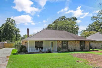 7355 Woods Edge Dr, Baton Rouge, LA 70818