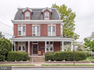 37 E Main St, Mountville, PA 17554