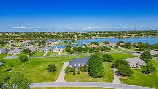 1905 Yucatan Dr, Granbury, TX 76048