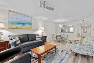 605 Squire Cir Unit 103, Naples, FL 34104