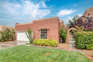 2804 Calle Grande NW, Albuquerque, NM 87104