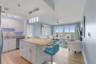 9902 S Thomas Dr Unit 1532, Panama City Beach, FL 32408