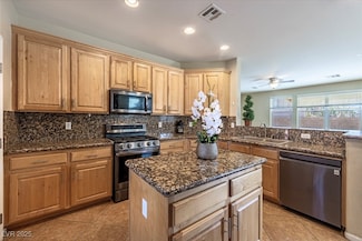 9561 Rolling Thunder Ave, Las Vegas, NV 89148