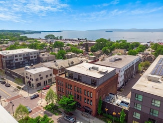 161 St Paul St Unit 202, Burlington, VT 05401