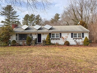263 Cross Rd, North Dartmouth, MA 02747