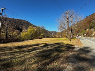 10177 Regina Belcher Hwy, Regina, KY 41559