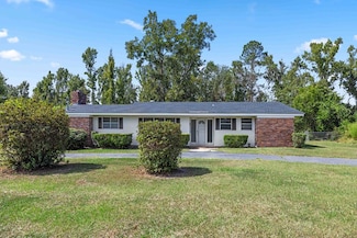 39 N Pecan St, Lakeland, GA 31635