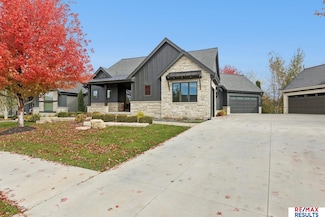 21967 Brookside Ave, Elkhorn, NE 68022